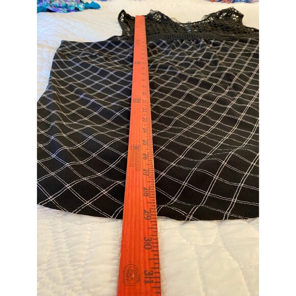 Maurice’s Blouse Plus size 3X Top Black Sleeveless Lace Neckline Vacation Cruise - Picture 10 of 11